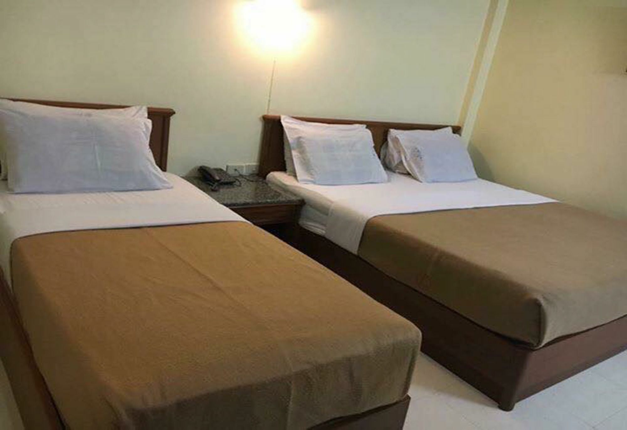 Lisa Chiang Mai Hotel Ngoại thất bức ảnh