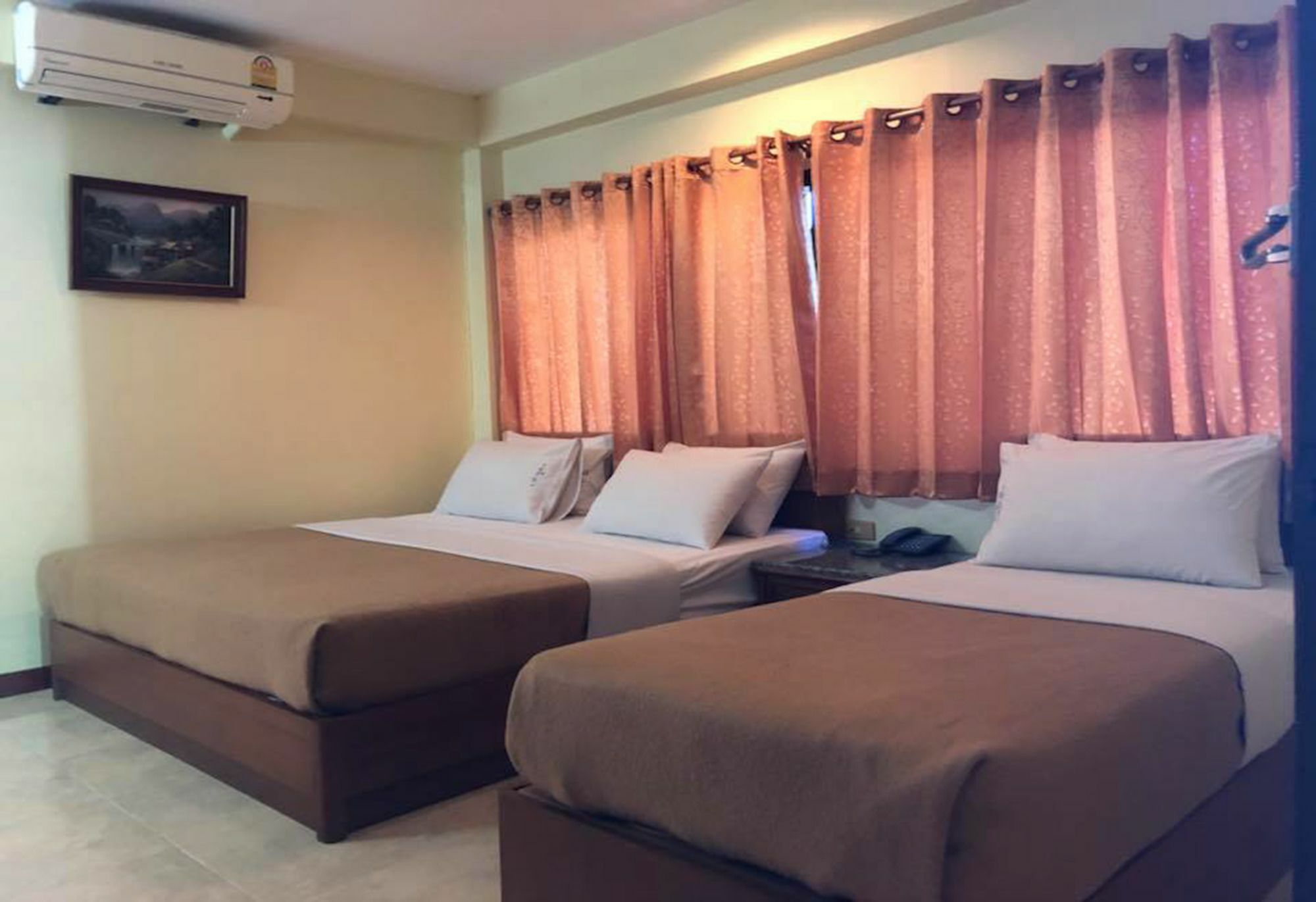 Lisa Chiang Mai Hotel Ngoại thất bức ảnh
