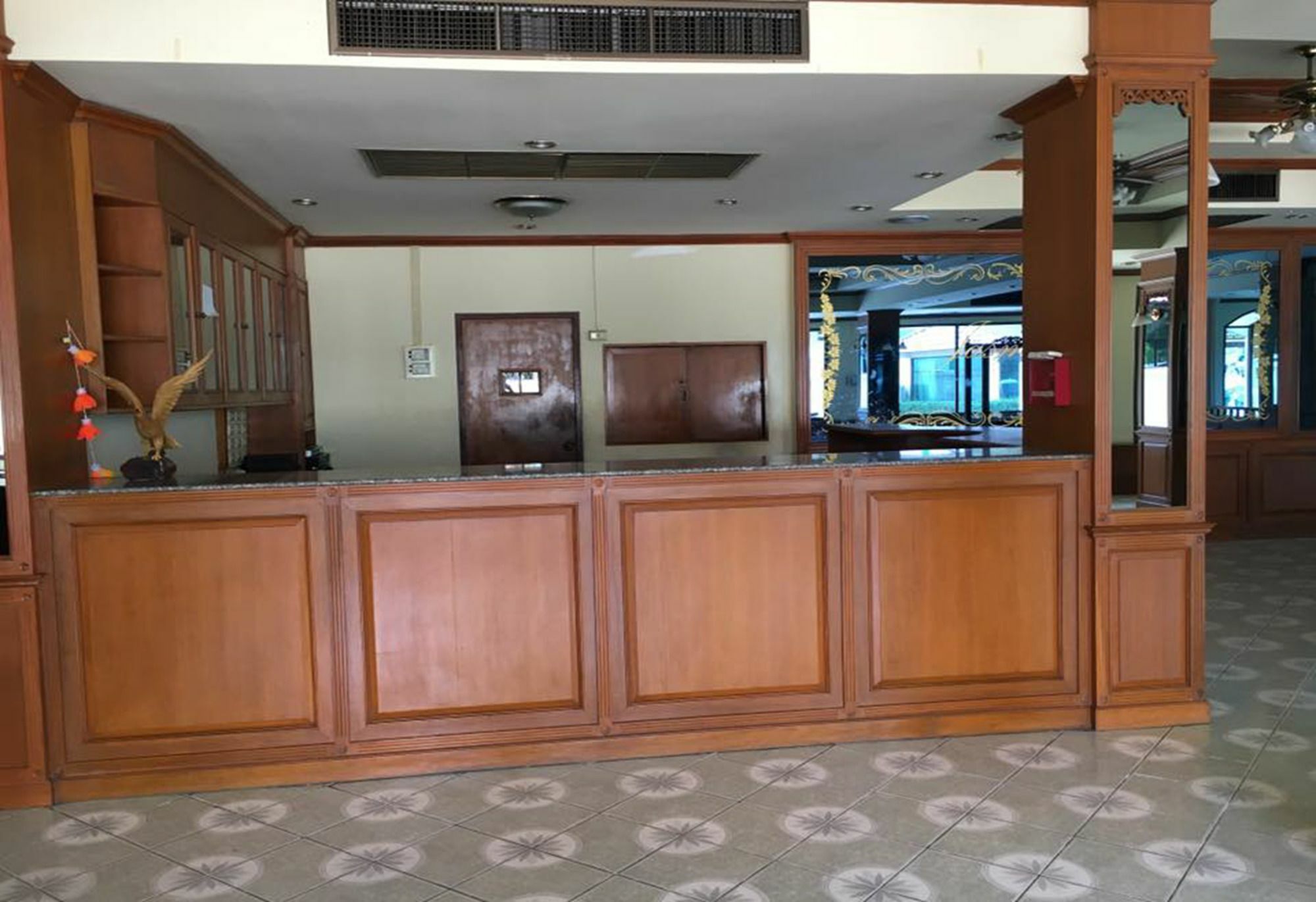 Lisa Chiang Mai Hotel Ngoại thất bức ảnh
