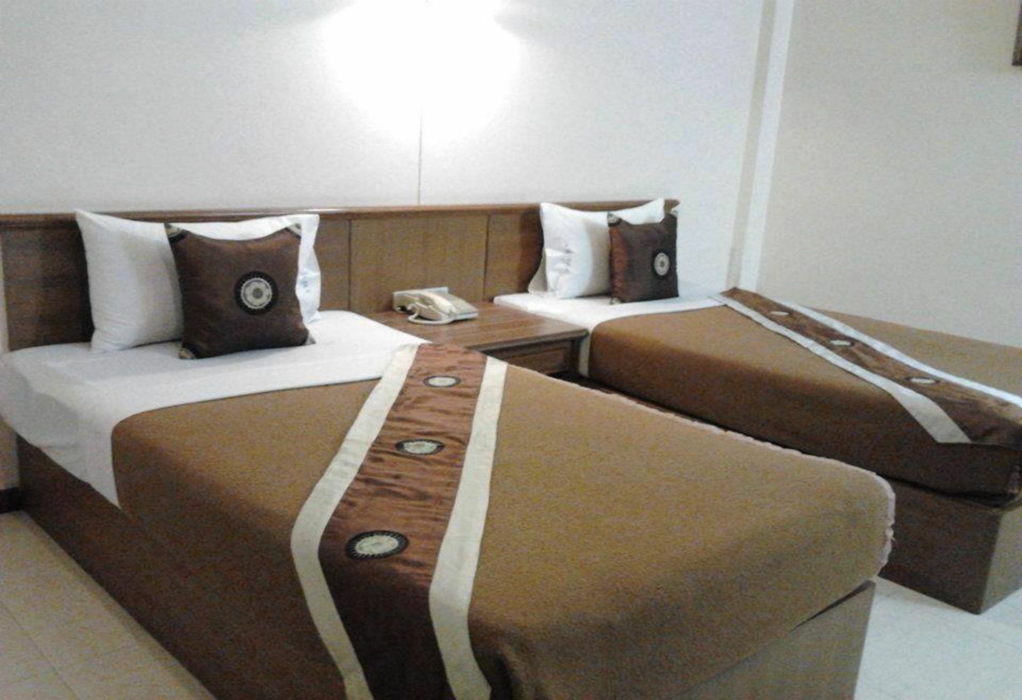 Lisa Chiang Mai Hotel Ngoại thất bức ảnh